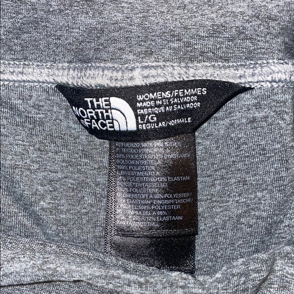 The North Face Women’s Grey Capri Leggings - Picture 4 of 4